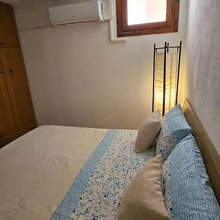 Bel Seminterrato Con Finestre